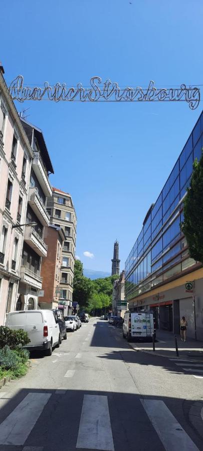 Cosy And Calm In Heart With Free And Large Parking Q-park Chavant Appartement *